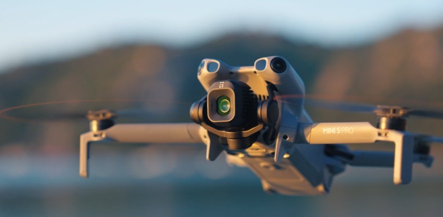 dji mini 5 pro foto dronu 1